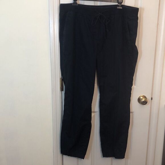 TALBOTS  Sz 16W 100% cotton Navy Blue pants, lightweight. Pre Worn Used - Picture 11 of 12